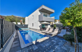 4 Bedroom Beautiful Home In Kastel Stari